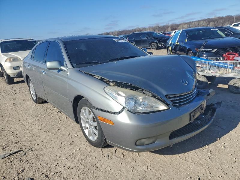 Photo 4 from auction – 2002 LEXUS ES 300 with VIN JTHBF30G020061436