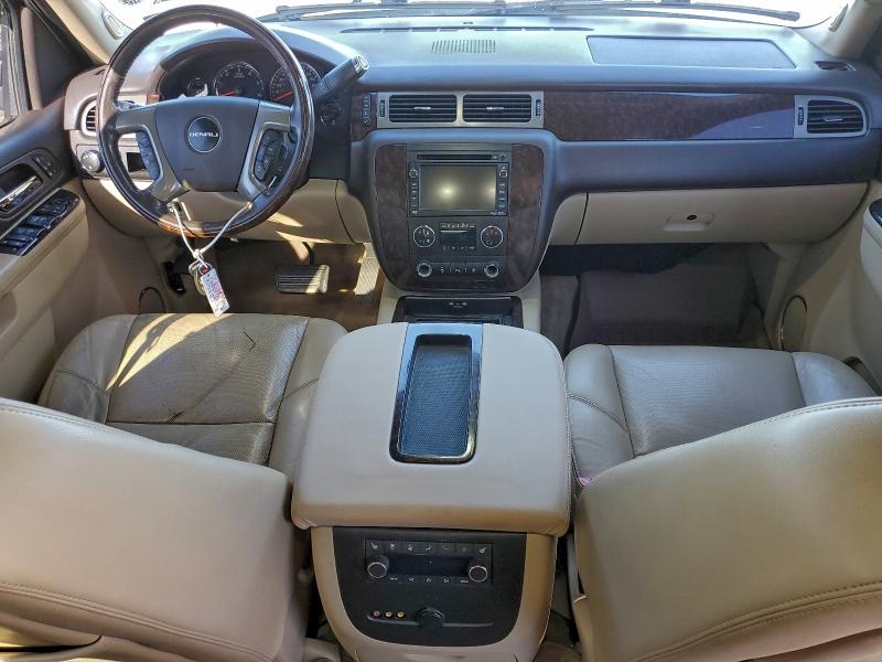 Photo 8 from auction – 2011 GMC YUKON DENA with VIN 1GKS2EEF1BR353945