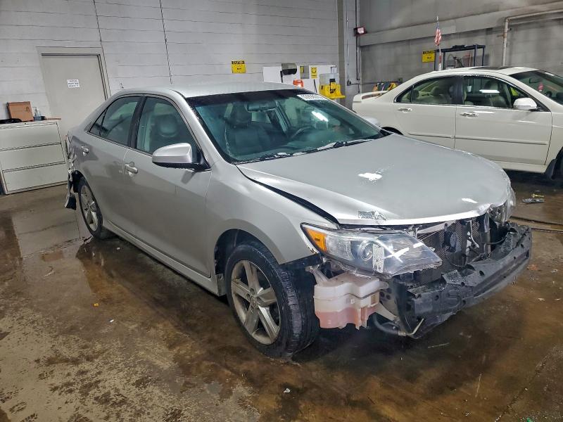 Photo 4 from auction – 2014 TOYOTA CAMRY L with VIN 4T1BF1FK1EU313690