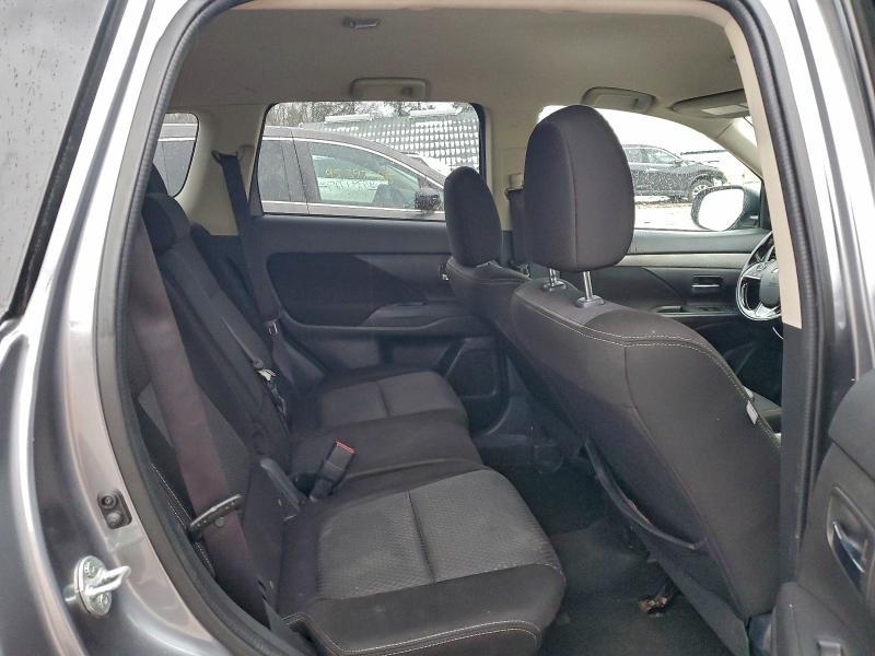 Photo 11 from auction – 2016 MITSUBISHI OUTLANDER with VIN JA4AD2A36GZ014580