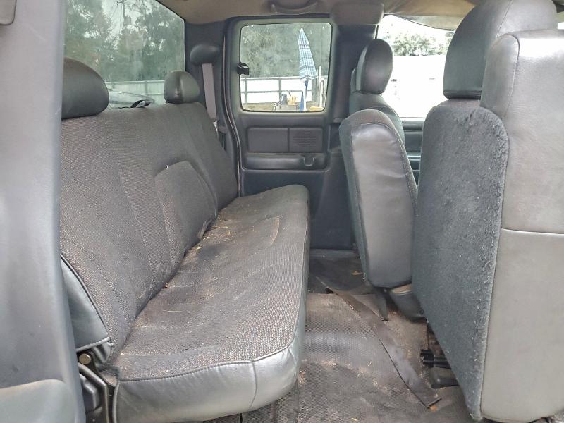 Photo 10 from auction – 2002 CHEVROLET SILVERADO with VIN 2GCEC19T721349082