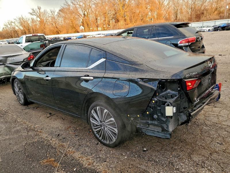 Photo 2 from auction – 2023 NISSAN ALTIMA with VIN 1N4BL4EV3PN407597