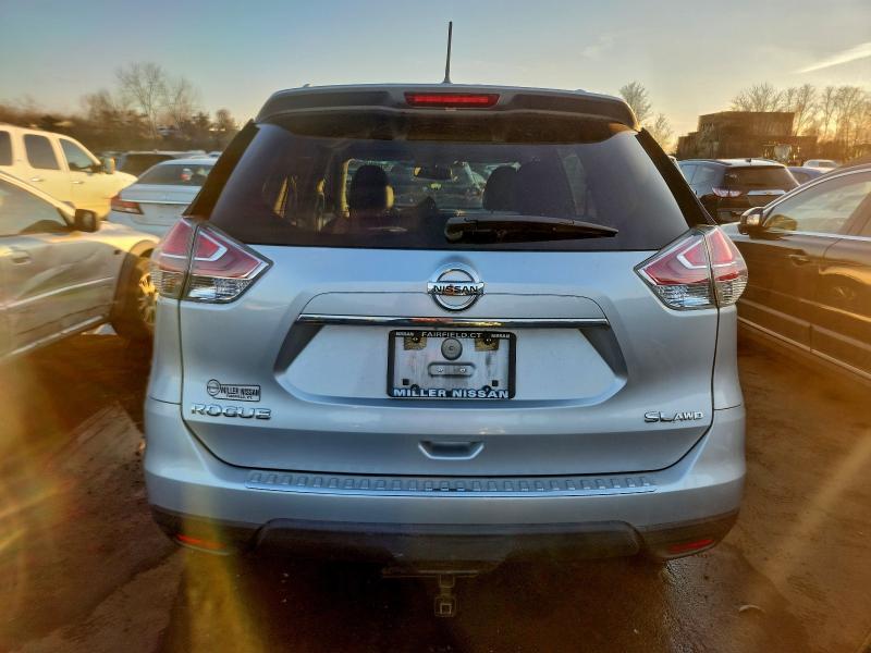 Photo 6 from auction – 2015 NISSAN ROGUE S with VIN 5N1AT2MV3FC785484