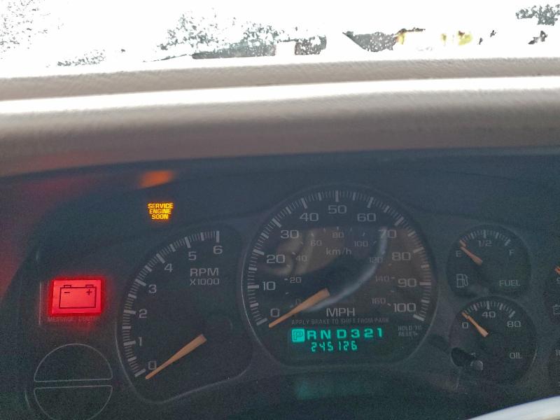 Photo 9 from auction – 2002 CHEVROLET SILVERADO with VIN 2GCEK19T221348909