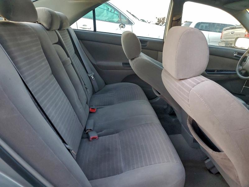 Photo 10 from auction – 2005 TOYOTA CAMRY with VIN 4T1BE32K65U573166