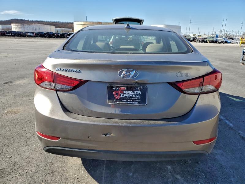 Photo 6 from auction – 2016 HYUNDAI ELANTRA SE with VIN 5NPDH4AE2GH773268