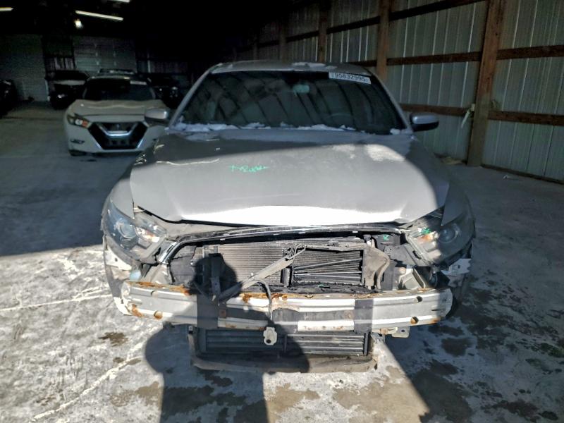 Photo 5 from auction – 2017 FORD TAURUS with VIN 1FAHP2E9XHG105820