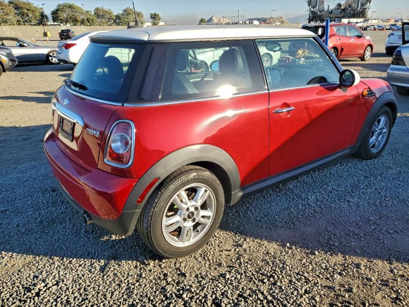 Photo 3 from auction – 2012 MINI COOPER with VIN WMWSU3C50CT261277