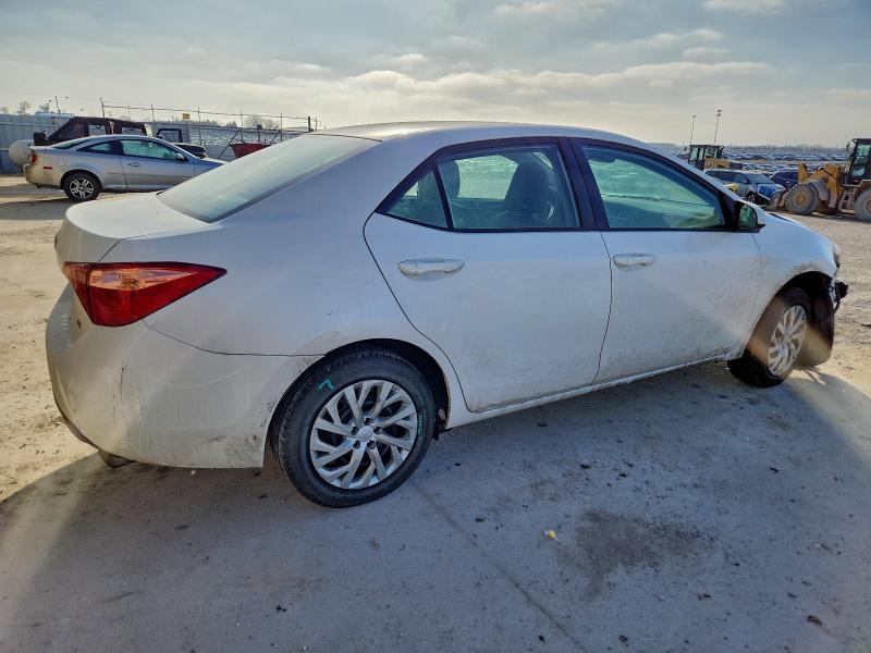 Photo 3 from auction – 2017 TOYOTA COROLLA L with VIN 5YFBURHE3HP718578