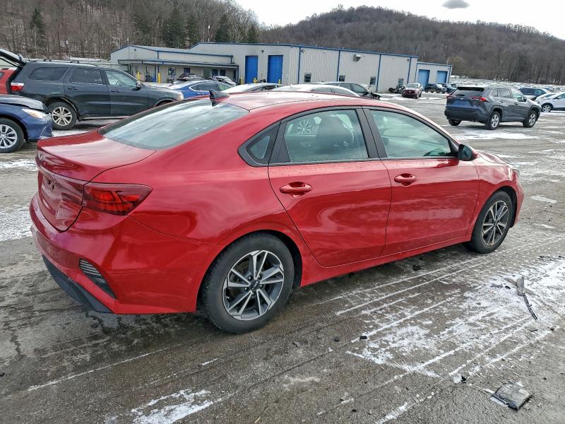 Photo 3 from auction – 2022 KIA FORTE FE with VIN 3KPF24AD8NE464164