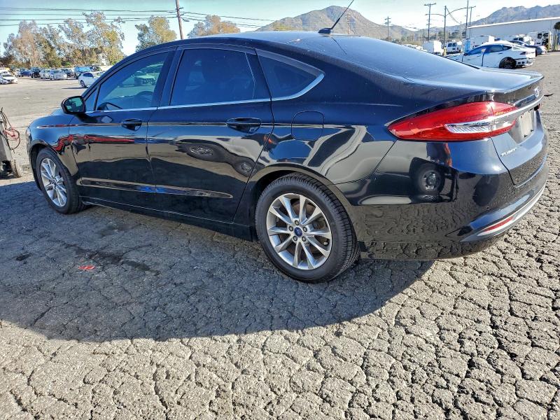 Photo 2 from auction – 2017 FORD FUSION SE with VIN 3FA6P0HDXHR293629