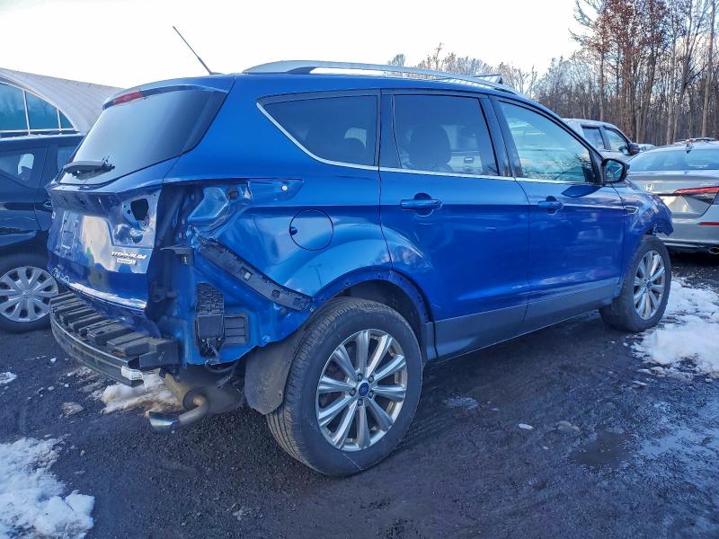 Photo 3 from auction – 2017 FORD ESCAPE with VIN 1FMCU0JD1HUB00658