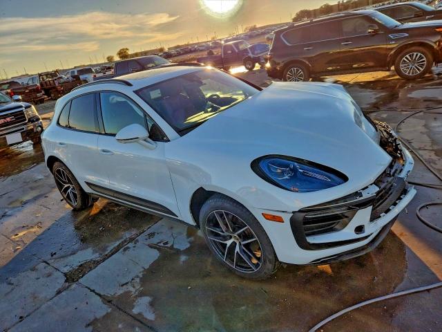 Photo 4 from auction – 2025 PORSCHE MACAN BASE with VIN WP1AA2A50SLB01871