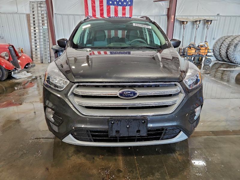 Photo 5 from auction – 2018 FORD ESCAPE SE with VIN 1FMCU0GD1JUC09604