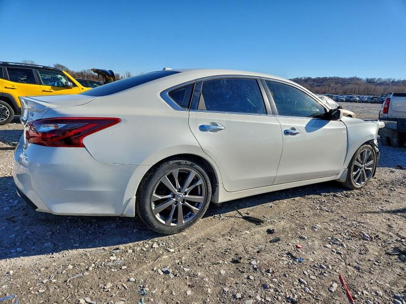 Photo 3 from auction – 2018 NISSAN ALTIMA 2.5 with VIN 1N4AL3AP6JC140357