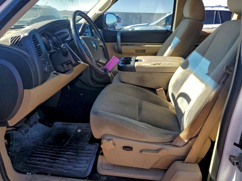 Photo 7 from auction – 2008 CHEVROLET SILVERADO with VIN 1GCEC19048Z333069