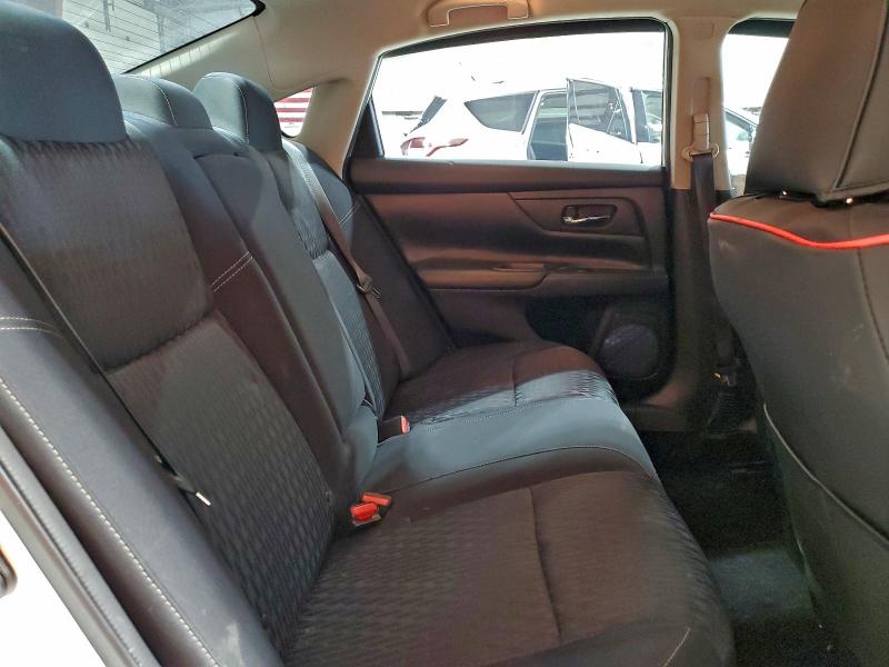 Photo 10 from auction – 2018 NISS ALTIMA with VIN 1N4AL3AP3JC217122