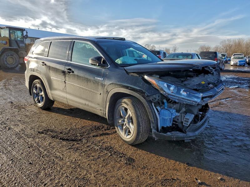Photo 4 from auction – 2018 TOYOTA HIGHLANDER with VIN 5TDDGRFH1JS044747