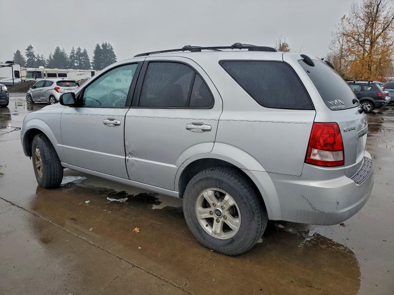 Photo 2 from auction – 2005 KIA SORENTO EX with VIN KNDJC733255367373