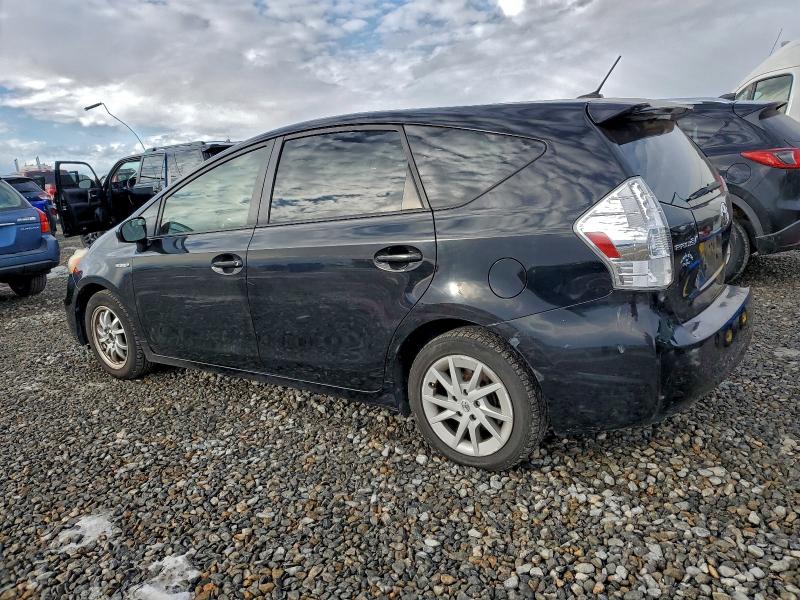 Photo 2 from auction – 2014 TOYOTA PRIUS V with VIN JTDZN3EUXE3303833
