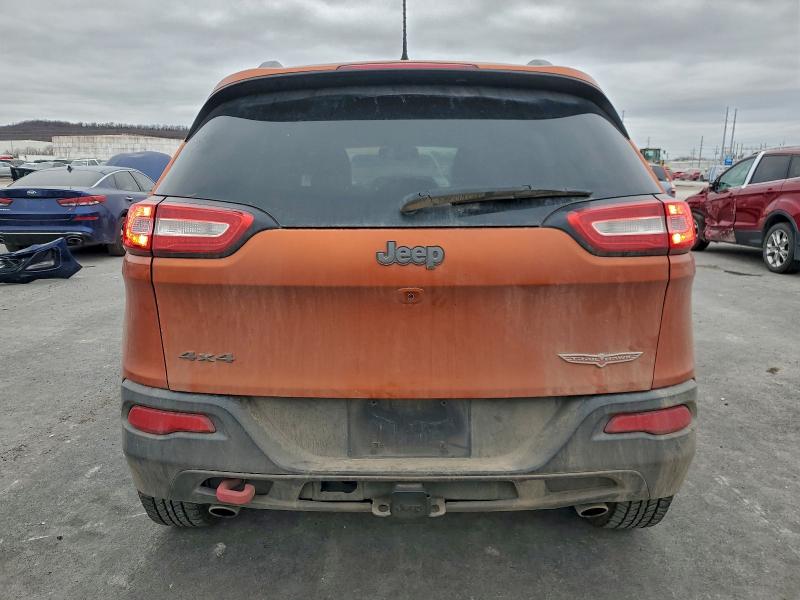 Photo 6 from auction – 2016 JEEP CHEROKEE with VIN 1C4PJMBS4GW310502