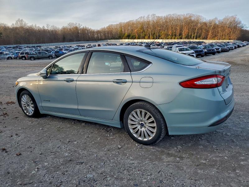 Photo 2 from auction – 2013 FORD FUSION with VIN 3FA6P0LU3DR206042