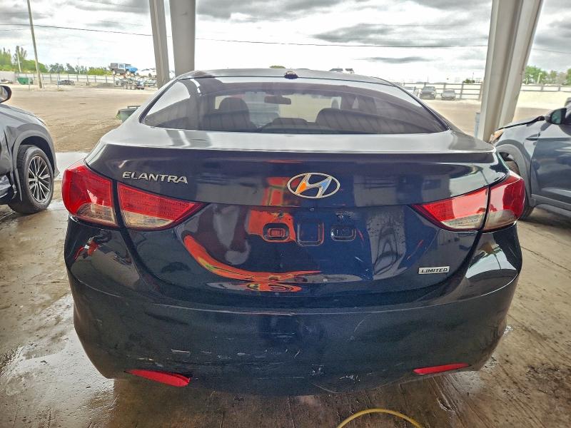 Photo 6 from auction – 2012 HYUNDAI ELANTRA GL with VIN 5NPDH4AE2CH126072