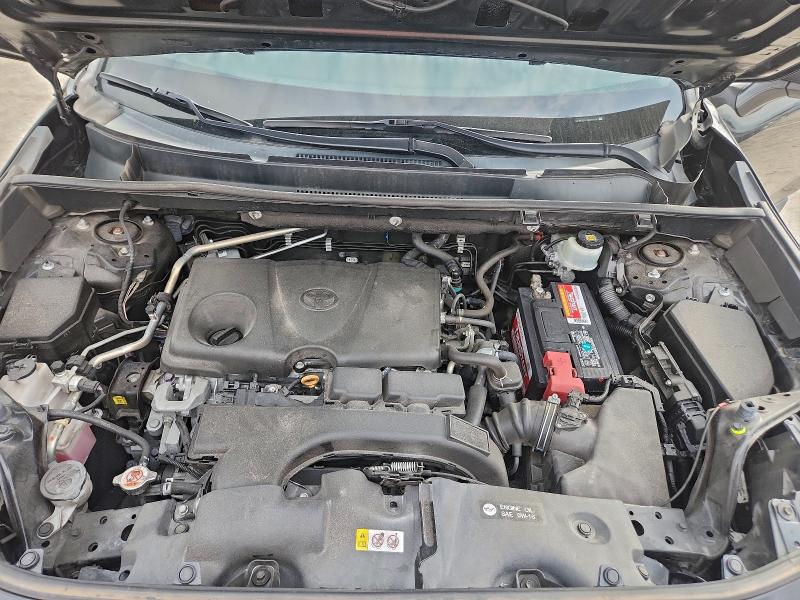 Photo 12 from auction – 2019 TOYOTA RAV4 LE with VIN 2T3H1RFV1KW036480