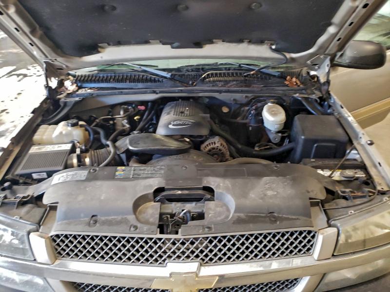 Photo 11 from auction – 2004 CHEVROLET SILVERADO with VIN 2GCEK19T441318474