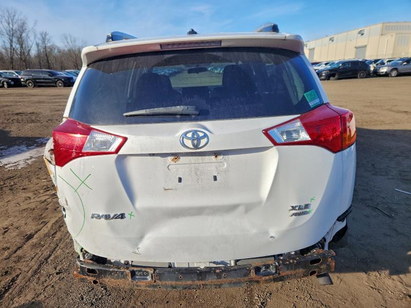 Photo 6 from auction – 2015 TOYOTA RAV4 XLE with VIN 2T3RFREV4FW327679
