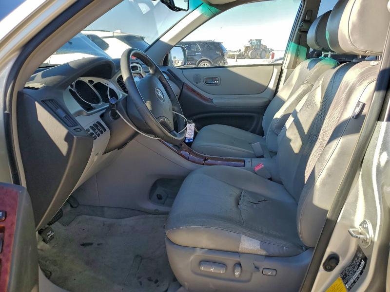 Photo 7 from auction – 2004 TOYOTA HIGHLANDER with VIN JTEDP21A640032162