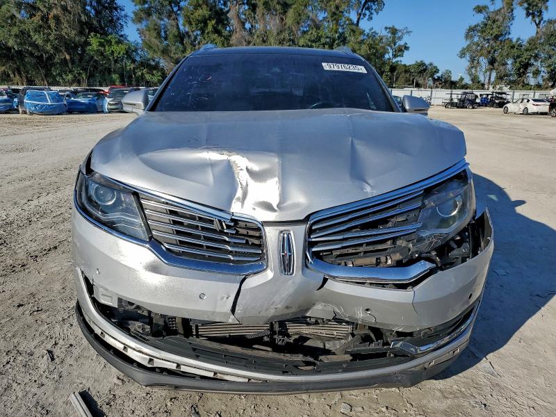 Photo 5 from auction – 2018 LINCOLN MKX RESERV with VIN 2LMPJ6LP2JBL41519