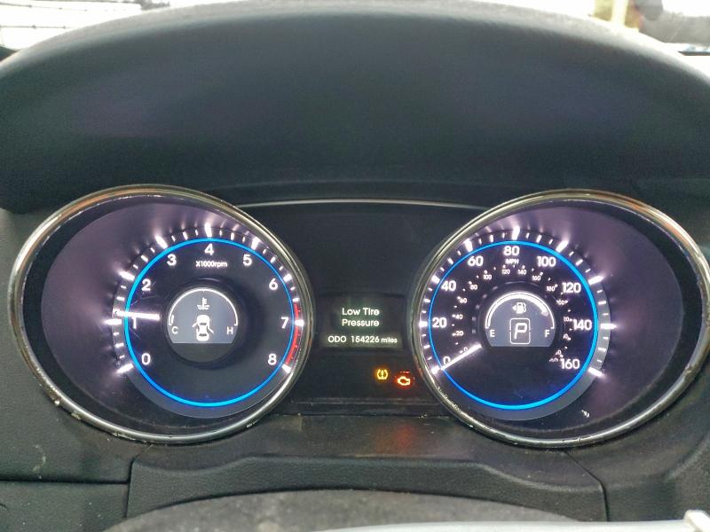 Photo 9 from auction – 2012 HYUNDAI SONATA SE with VIN 5NPEC4AB1CH350782