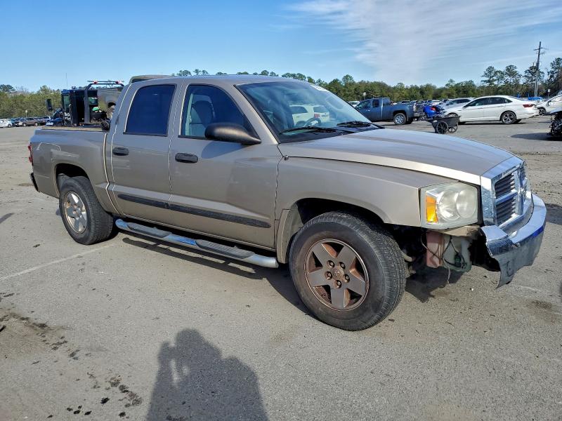 Photo 4 from auction – 2005 DODGE DAKOTA QUA with VIN 1D7HE48N55S278843