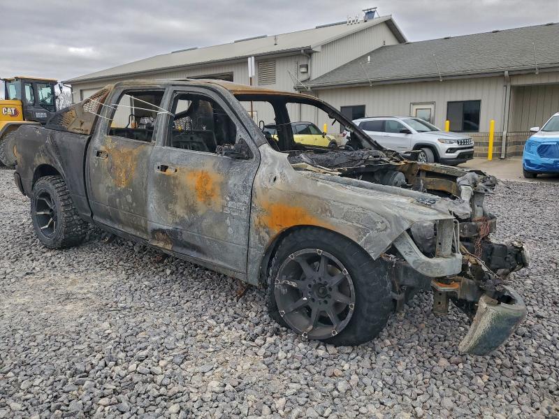 Photo 4 from auction – 2016 RAM 1500 with VIN 3C6RR7LT5GG169729