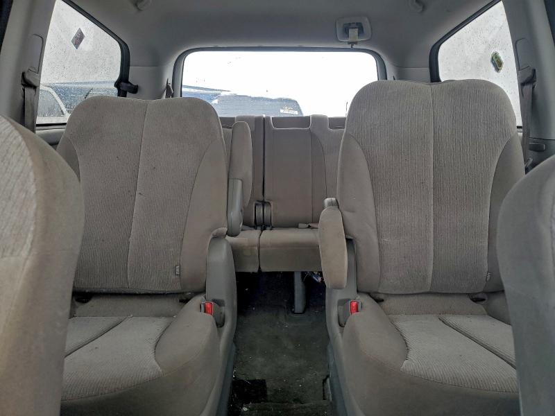 Photo 10 from auction – 2012 KIA SEDONA LX with VIN KNDMG4C75C6463492