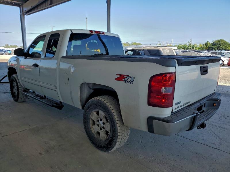 Photo 2 from auction – 2010 CHEVROLET SILVERADO with VIN 1GCSKSE31AZ182855