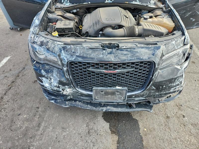 Photo 11 from auction – 2022 CHRYSLER 300 with VIN 2C3CCABT5NH111913
