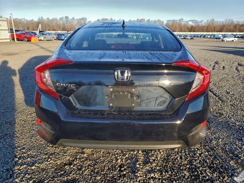 Photo 6 from auction – 2017 HONDA CIVIC EX with VIN 19XFC2F73HE231690