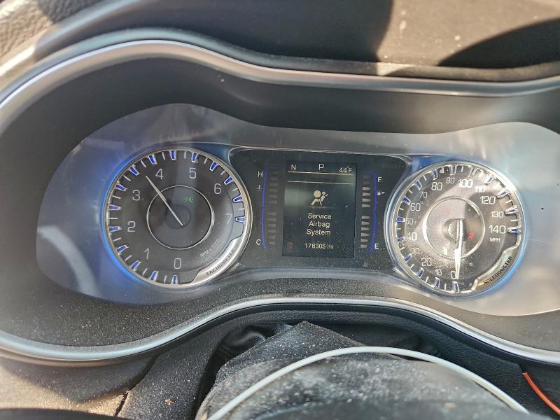 Photo 9 from auction – 2015 CHRYSLER 200 LIMITE with VIN 1C3CCCAB8FN724783