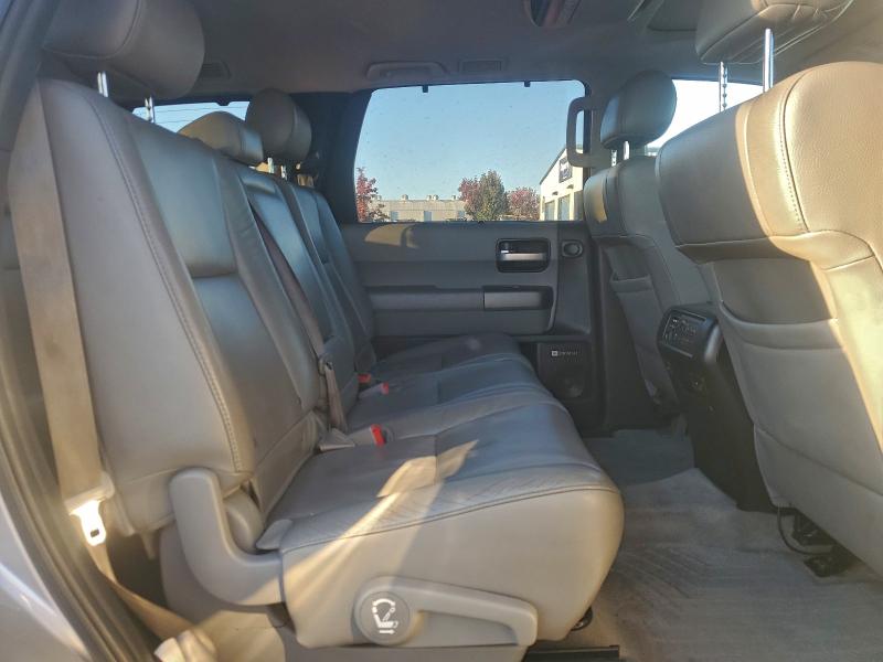 Photo 11 from auction – 2011 TOYOTA SEQUOIA LI with VIN 5TDJY5G14BS047184
