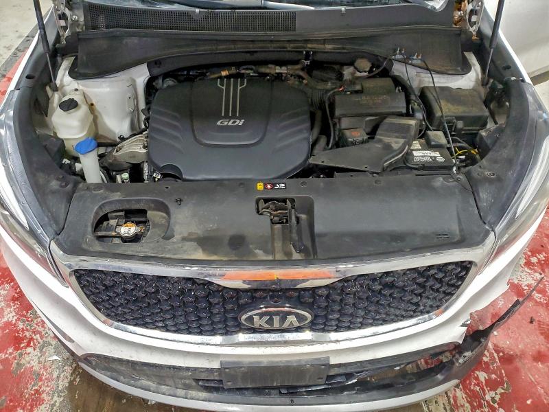 Photo 12 from auction – 2017 KIA SORENTO EX with VIN 5XYPHDA5XHG314852
