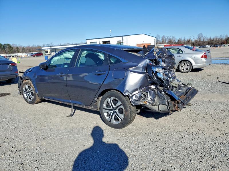 Photo 2 from auction – 2018 HONDA CIVIC LX with VIN 19XFC2F57JE033134