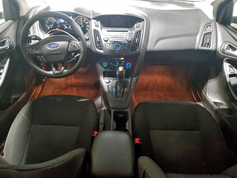 Photo 8 from auction – 2015 FORD FOCUS SE with VIN 1FADP3K23FL375911