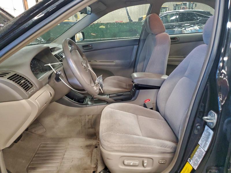 Photo 7 from auction – 2004 TOYOTA CAMRY LE with VIN 4T1BE30K84U287482