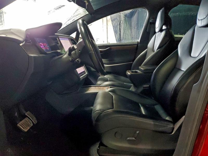 Photo 7 from auction – 2017 TESLA MODEL X with VIN 5YJXCDE28HF078305