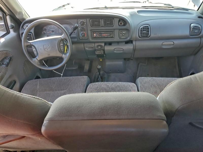 Photo 8 from auction – 1998 DODGE RAM 2500 with VIN 1B7KF23D2WJ129667