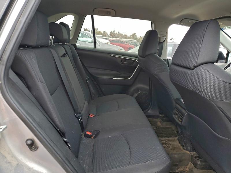 Photo 11 from auction – 2021 TOYOTA RAV4 LE with VIN 4T3M6RFV3MU017237