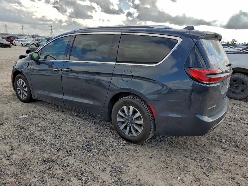 Photo 2 from auction – 2021 CHRYSLER PACIFICA H with VIN 2C4RC1L77MR586088
