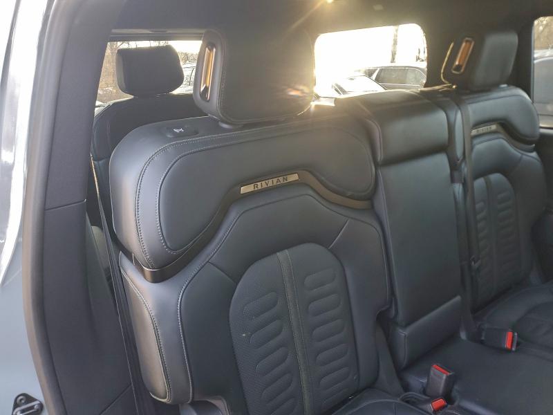 Photo 10 from auction – 2025 RIVIAN R1S ADVENT with VIN 7PDSGBBA3SN066045